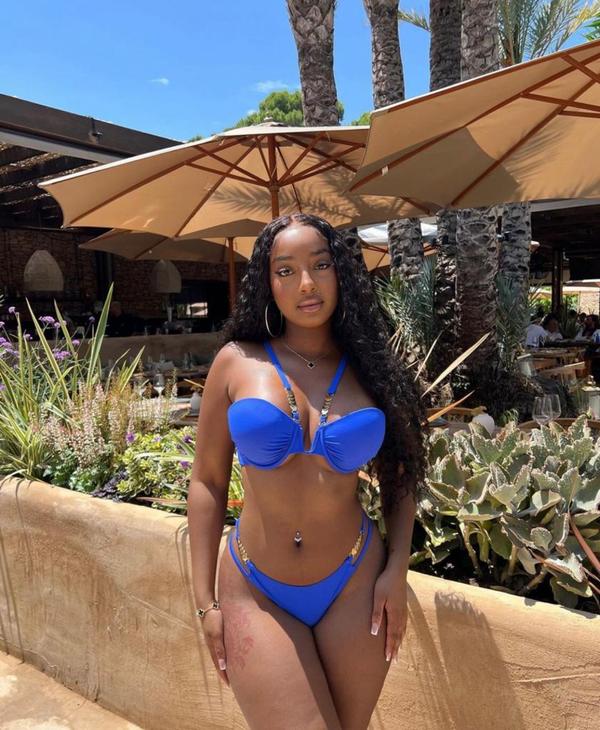 Rosa Mariella La Passione e la Bellezza ti Aspettano 2 Mis Fotos