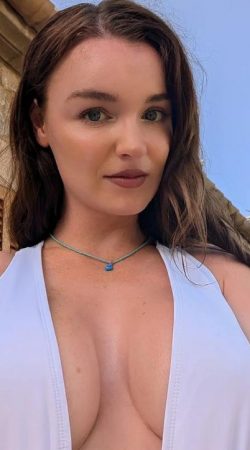 Lucia Giovanna La Compagna Perfetta per i Tuoi Desideri